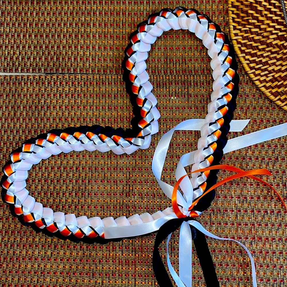 Hawaiian style Ribbon Lei
